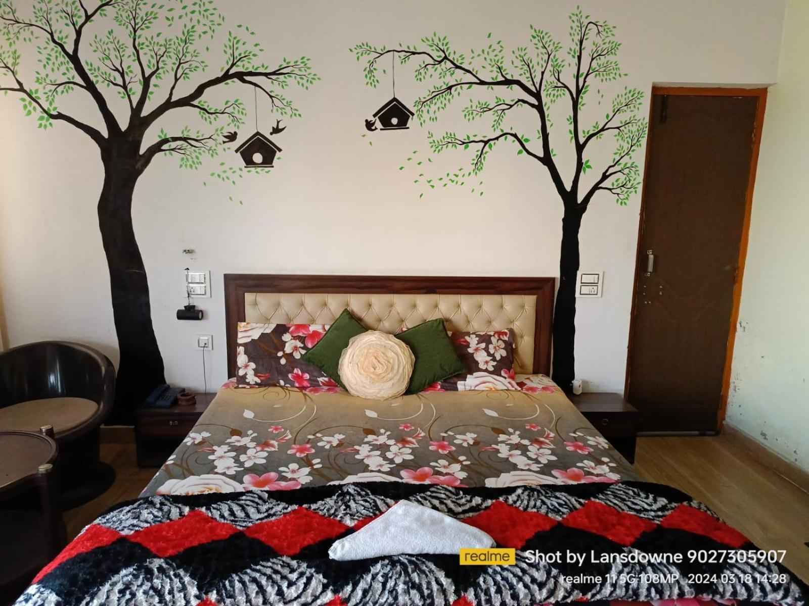 Joshi Holiday Home Stay Lansdowne Εξωτερικό φωτογραφία
