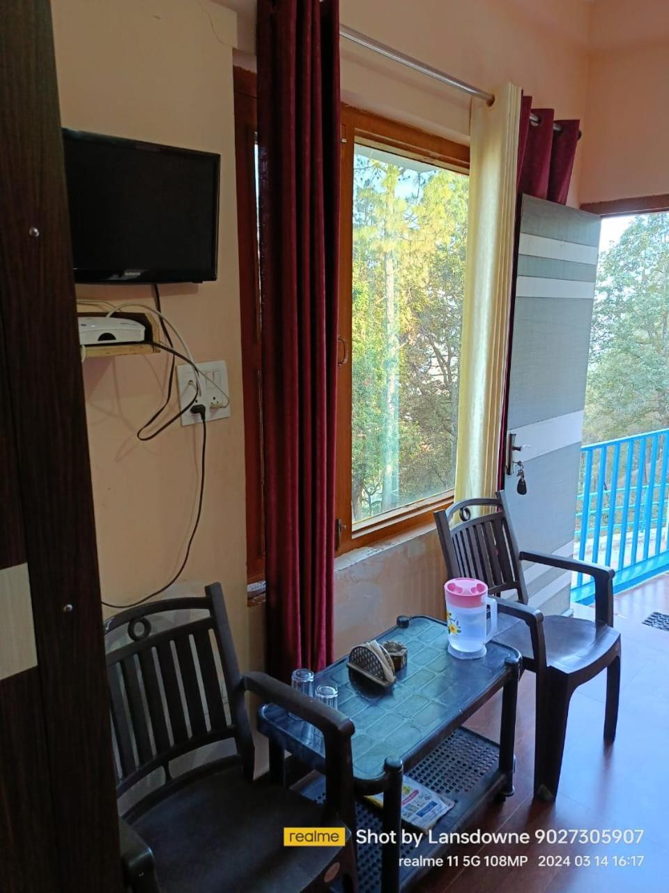 Joshi Holiday Home Stay Lansdowne Εξωτερικό φωτογραφία