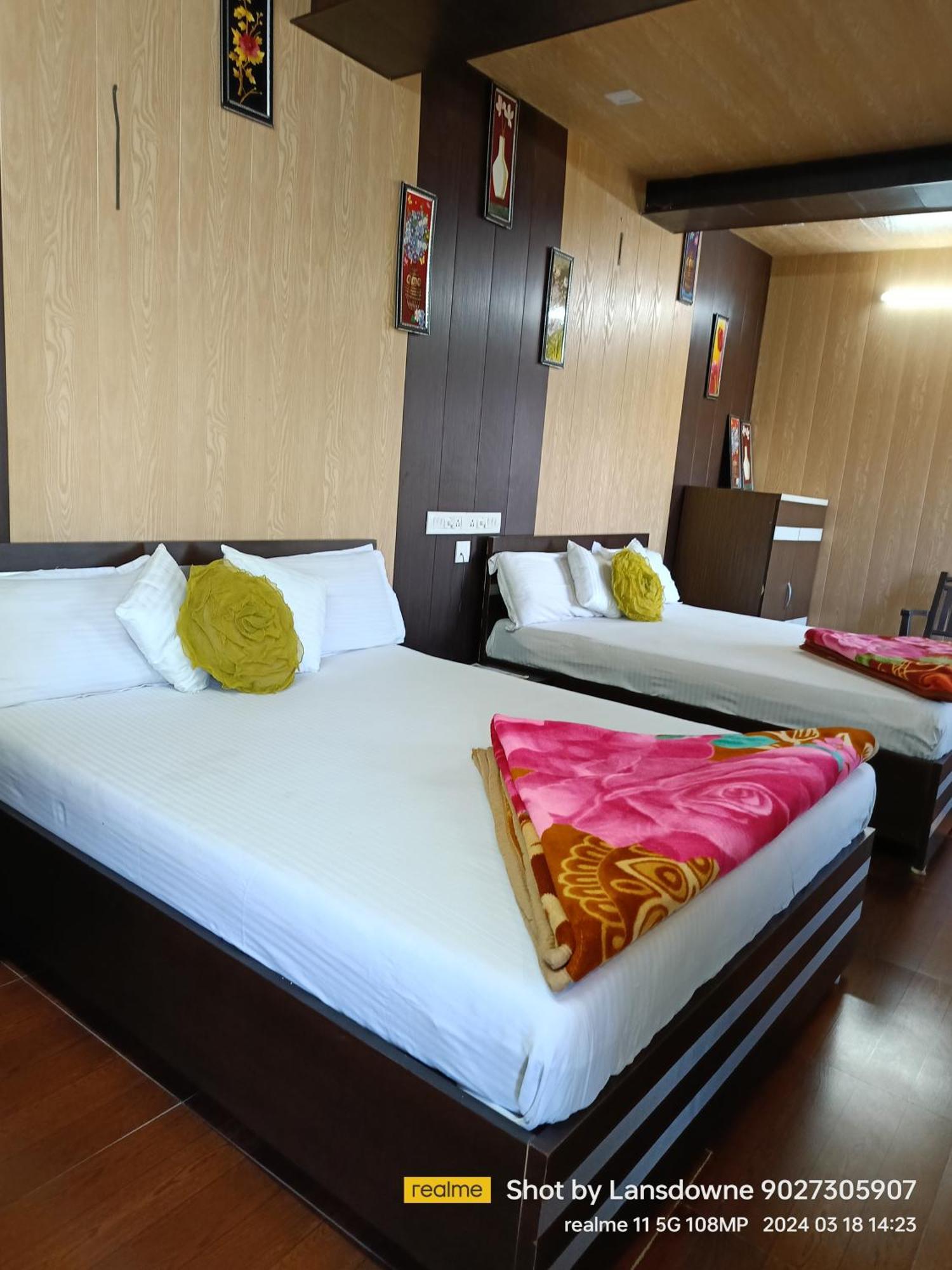 Joshi Holiday Home Stay Lansdowne Εξωτερικό φωτογραφία