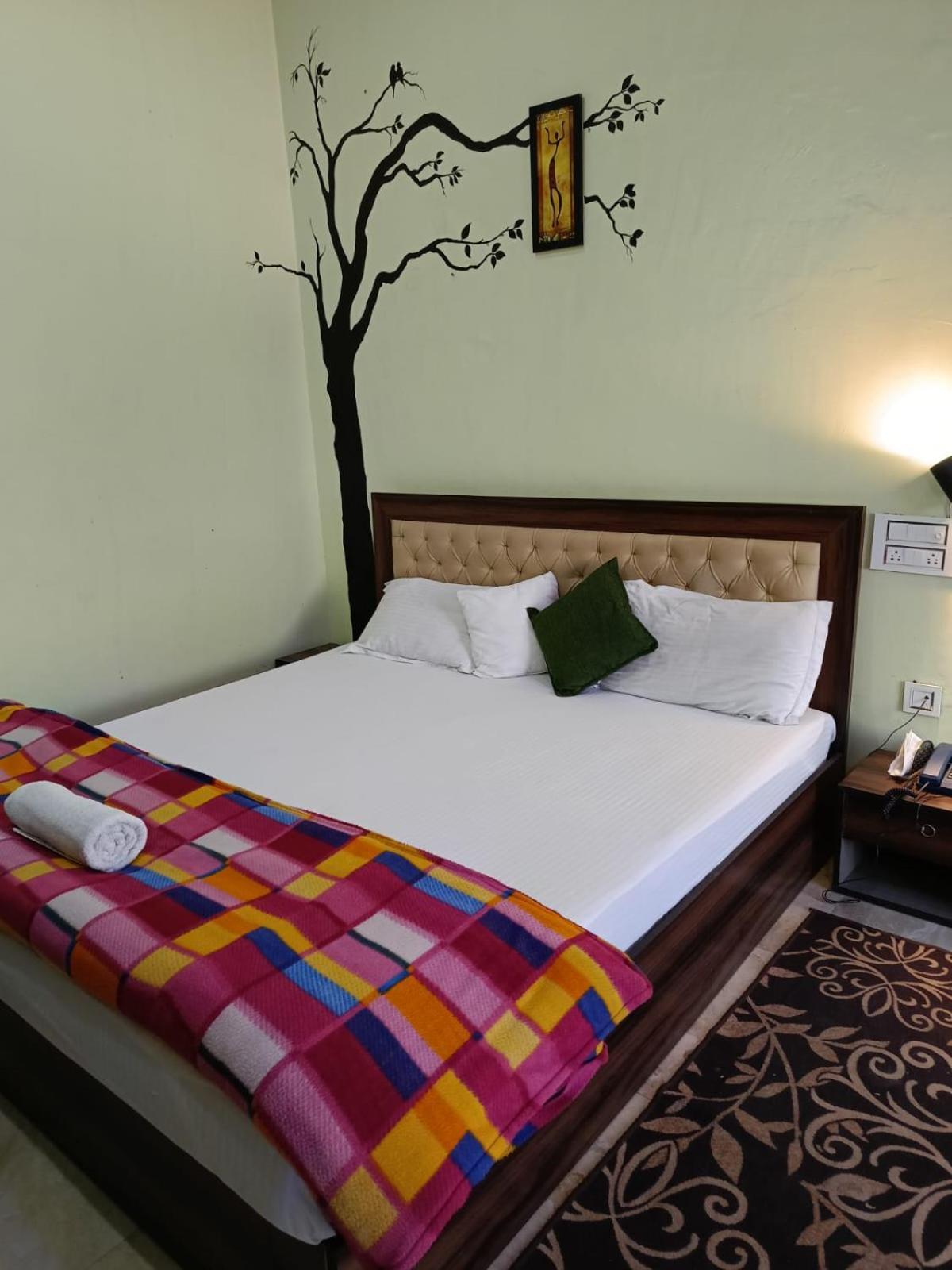 Joshi Holiday Home Stay Lansdowne Εξωτερικό φωτογραφία