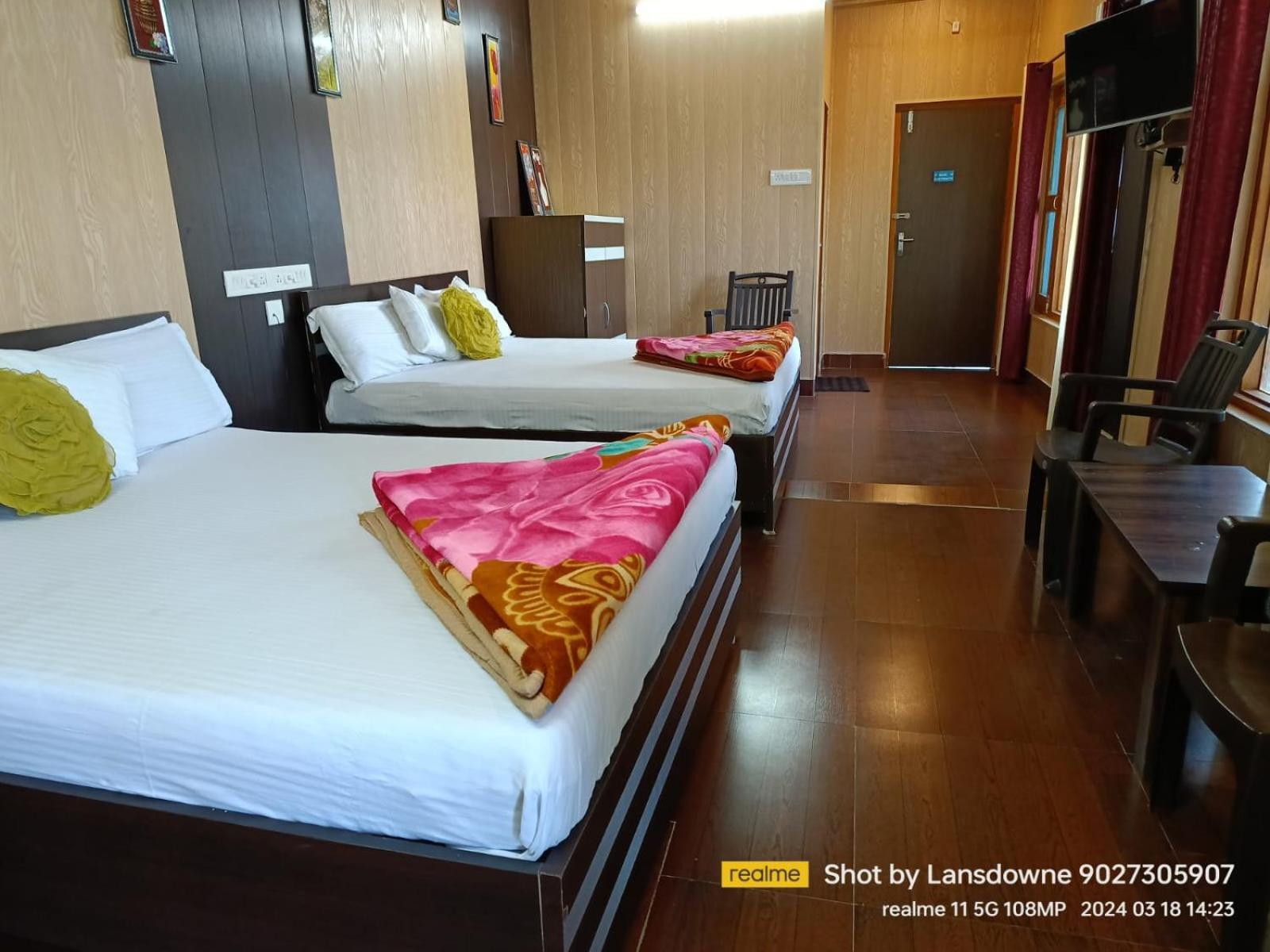Joshi Holiday Home Stay Lansdowne Εξωτερικό φωτογραφία